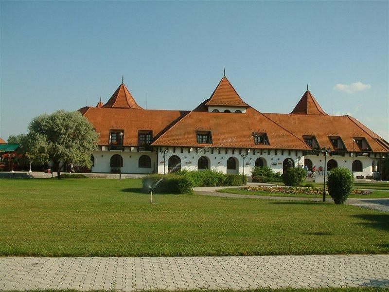 Hortobagy Club Hotel Екстериор снимка