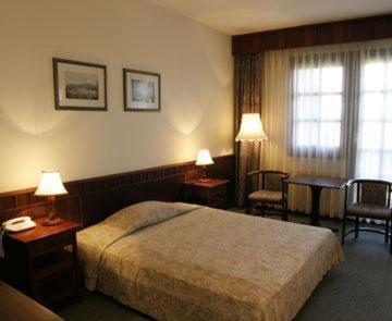 Hortobagy Club Hotel Стая снимка